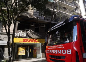 Incendio de un departamento en la avenida Callao 1421
Foto Guillermo Rodriguez Adami