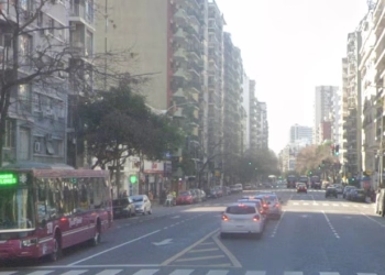Un paciente psiquiátrico agredió con una arma blanca al conductor de una ambulancia en Caballito