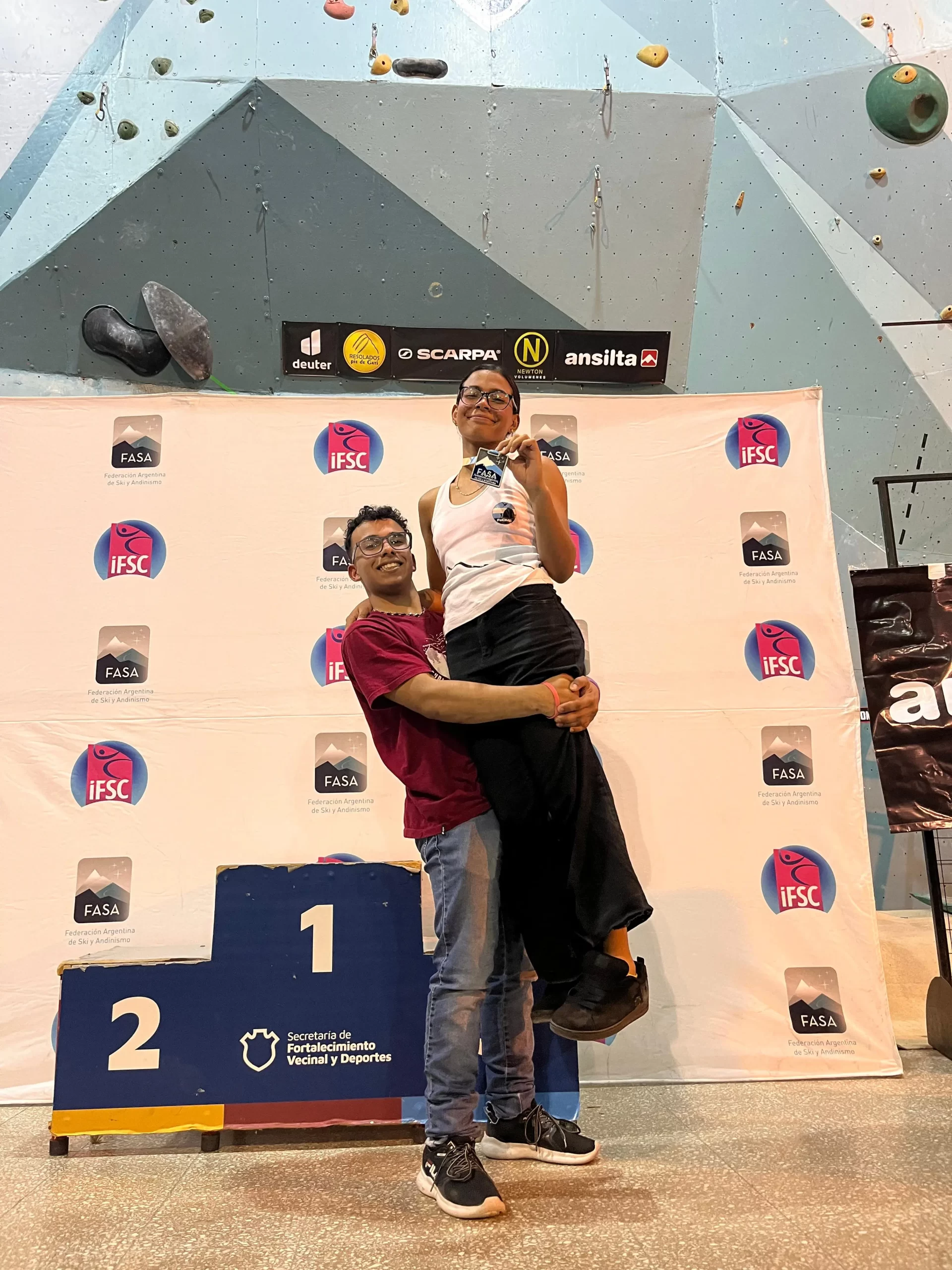 hermanos en escalada